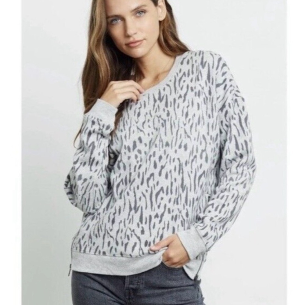 RAILS M Marlo cheetah print side zip cotton modal cozy animal print sweatshirt